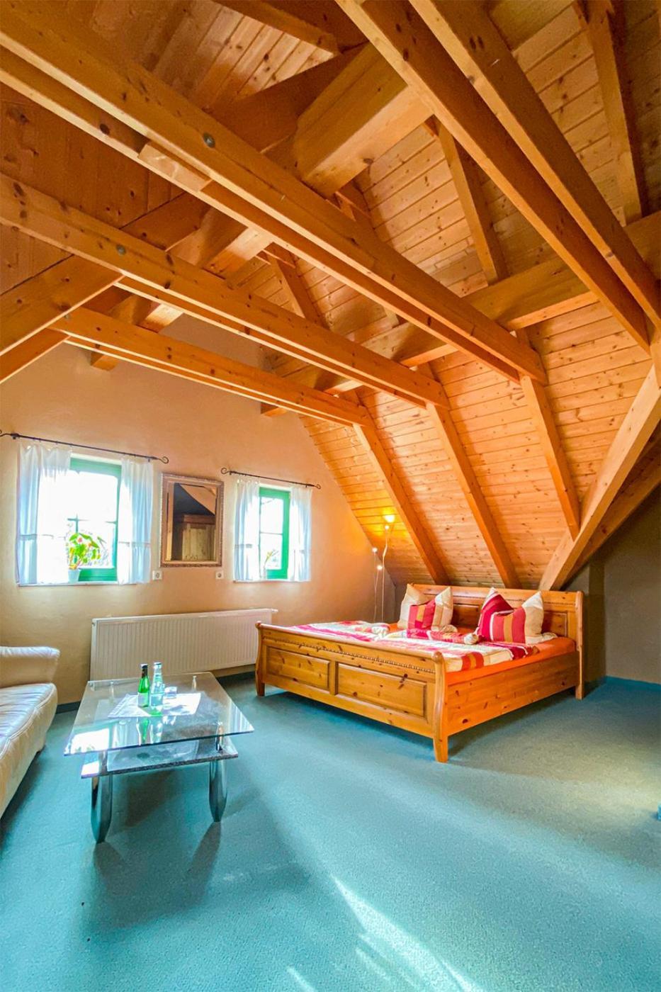 Hotel Olbernhau Mit Sauna - Kleines Landhotel Zur Ofenschenke Luaran gambar