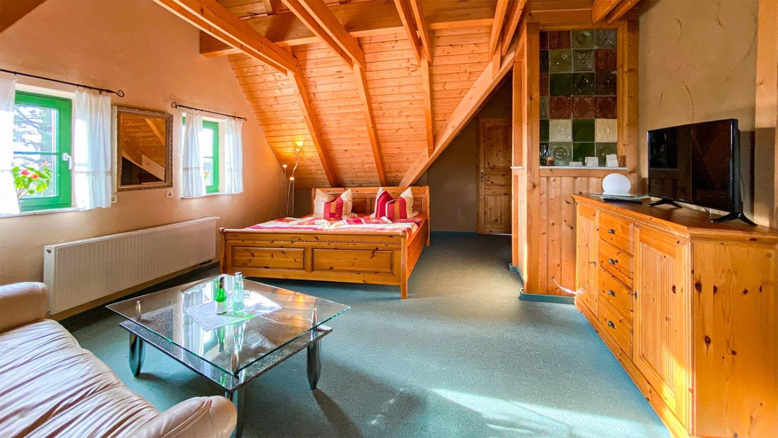 Hotel Olbernhau Mit Sauna - Kleines Landhotel Zur Ofenschenke Luaran gambar